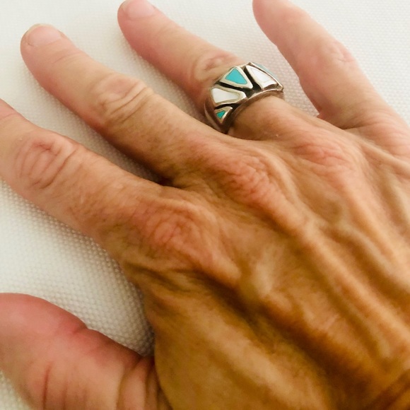 Turquoise ring - Picture 2 of 5